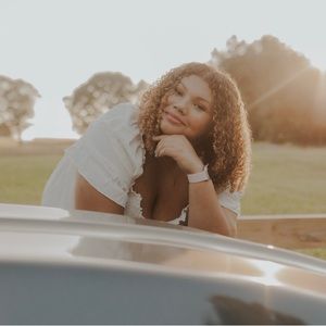 Meet your Posher, Savannah